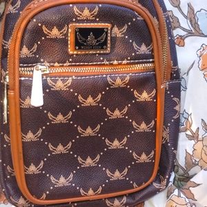 Sling Crossbody Wendy Keen in Coffee and Carmel